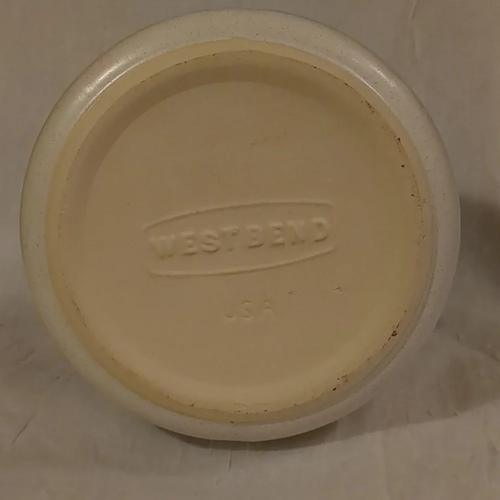 West Bend Bean Pot MCM Stoneware Ceramic With Lid Vtg Mid-Century 60s Kitsch